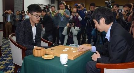 【围棋】华山论剑内容多样,柯洁大逆转击败李世石与周睿羊会师决赛_体育_网